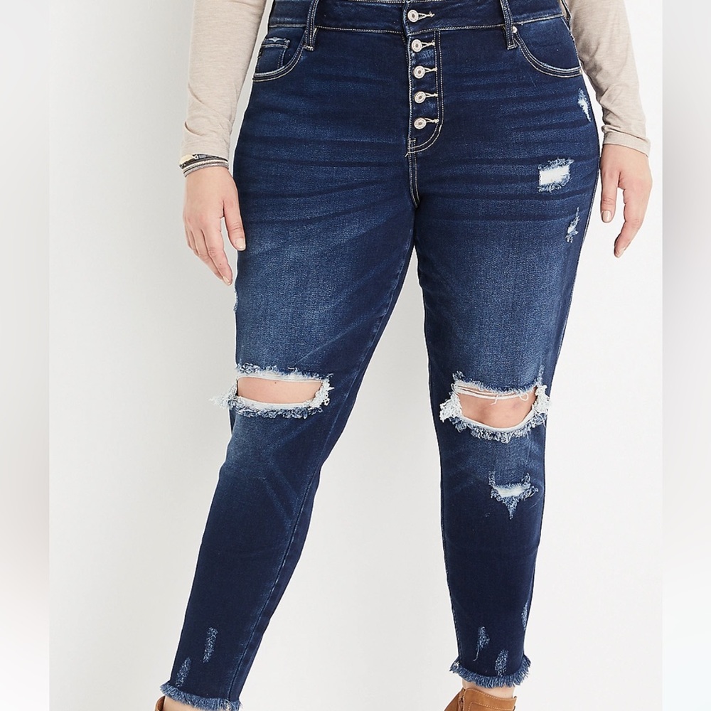 Womens KanCan jeans. NWTs size 16x28‎